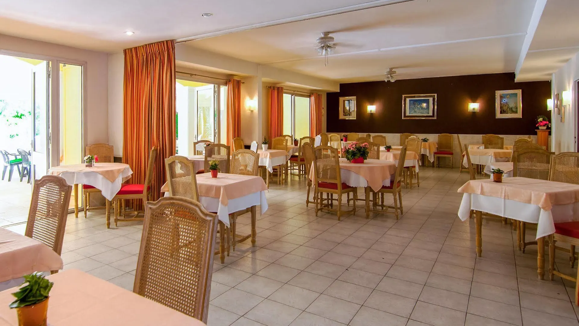 Hotel Casarose - Cannes Mandelieu ماندوليو لا نابول